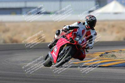 media/Dec-18-2022-SoCal Trackdays (Sun) [[8099a50955]]/Turn 4 (1pm)/